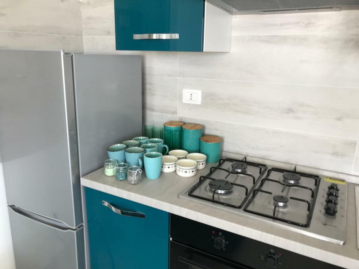 Suite Con Terrazzo Sul Mare E Discesa In Spiaggia A 갈리폴리 외부 사진